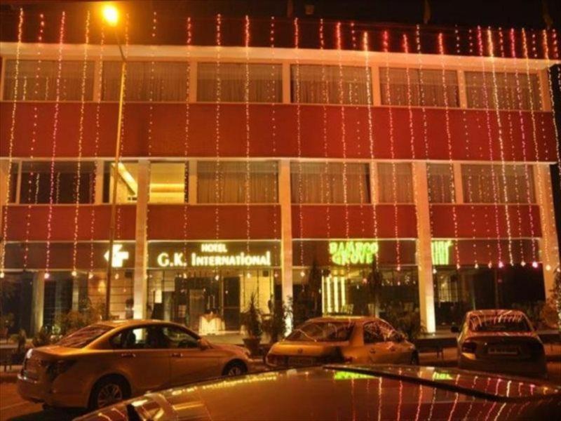 Hotel Gk International Chandīgarh Exteriör bild